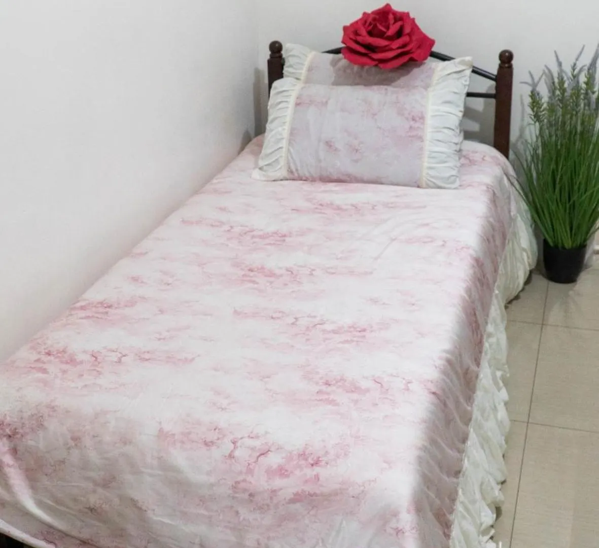 Unistay Shore 1 Residences A322 Манила