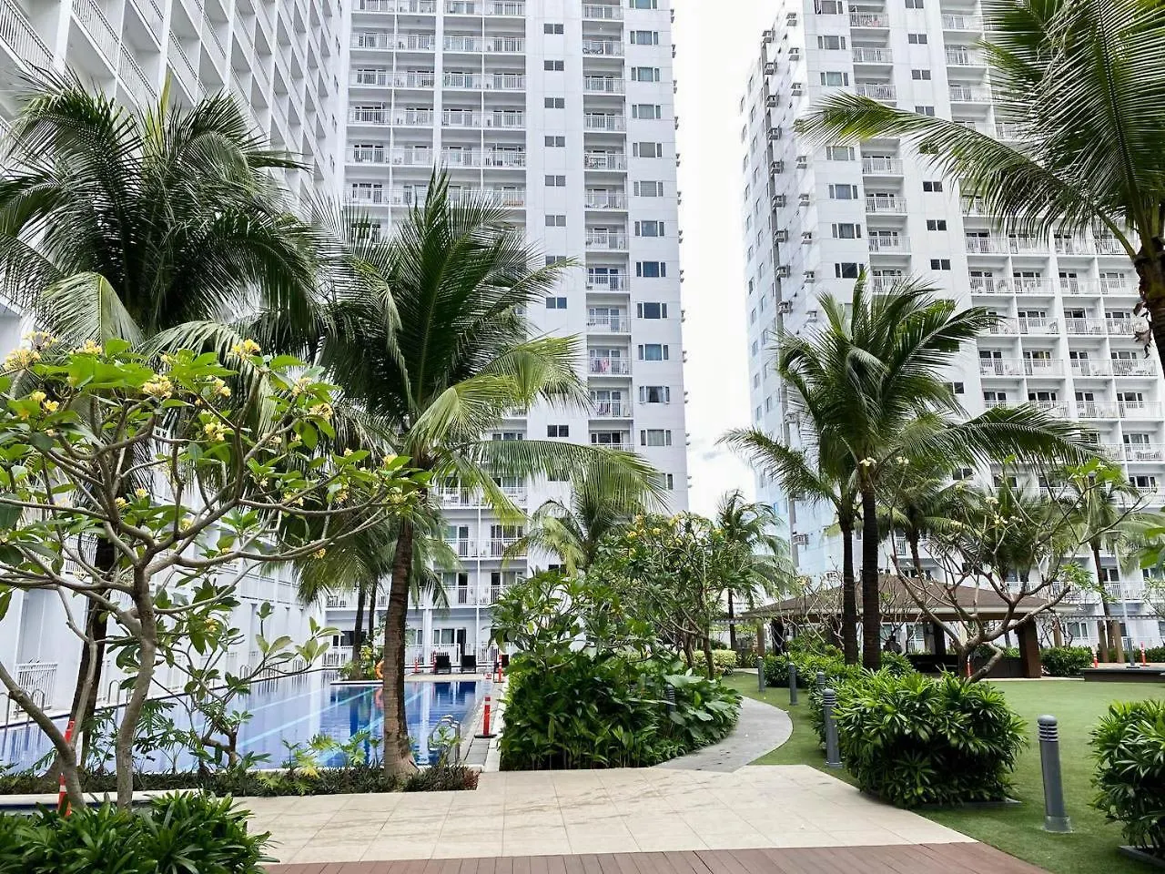 Hotel Unistay Shore 1 Residences A322 Manila