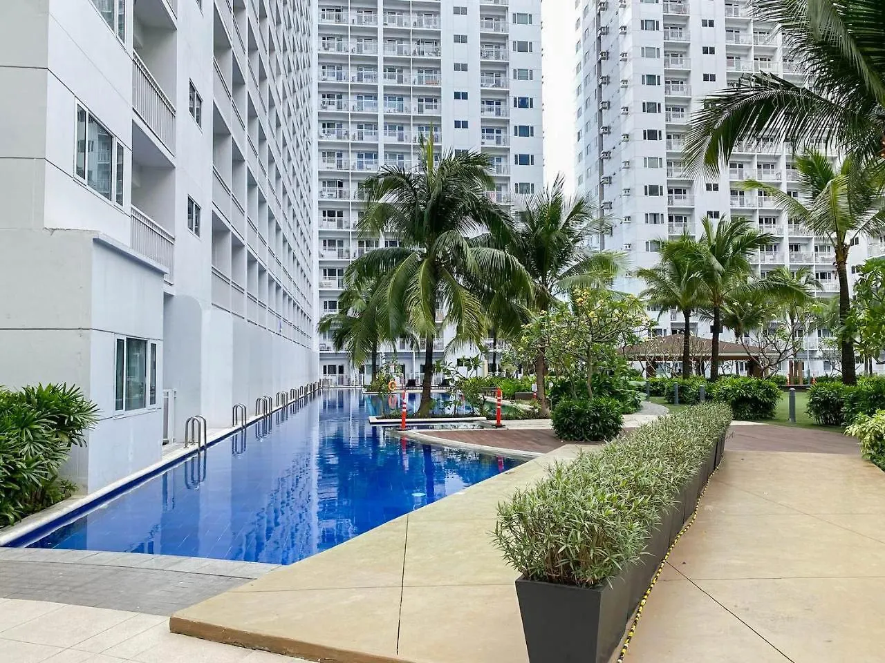 Unistay Shore 1 Residences A322 Manila 4*,